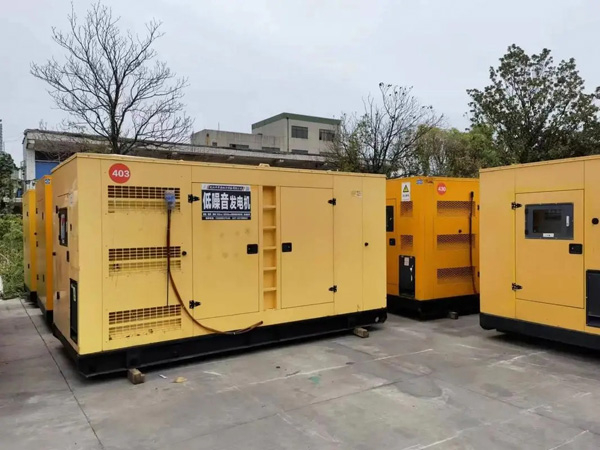 德阳干式空气滤清器和湿式空气滤清器有什么区别？