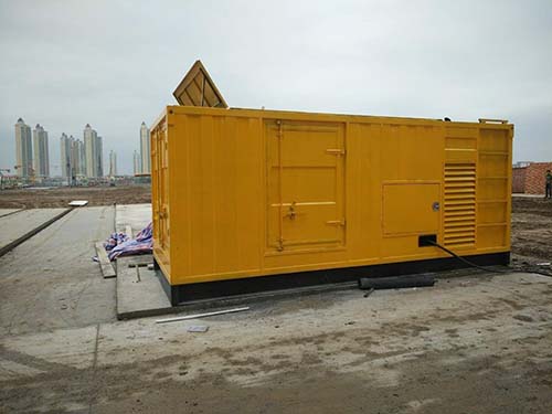 德阳合同中关于乙方责任导致工期延误的赔偿标准应该如何制定？